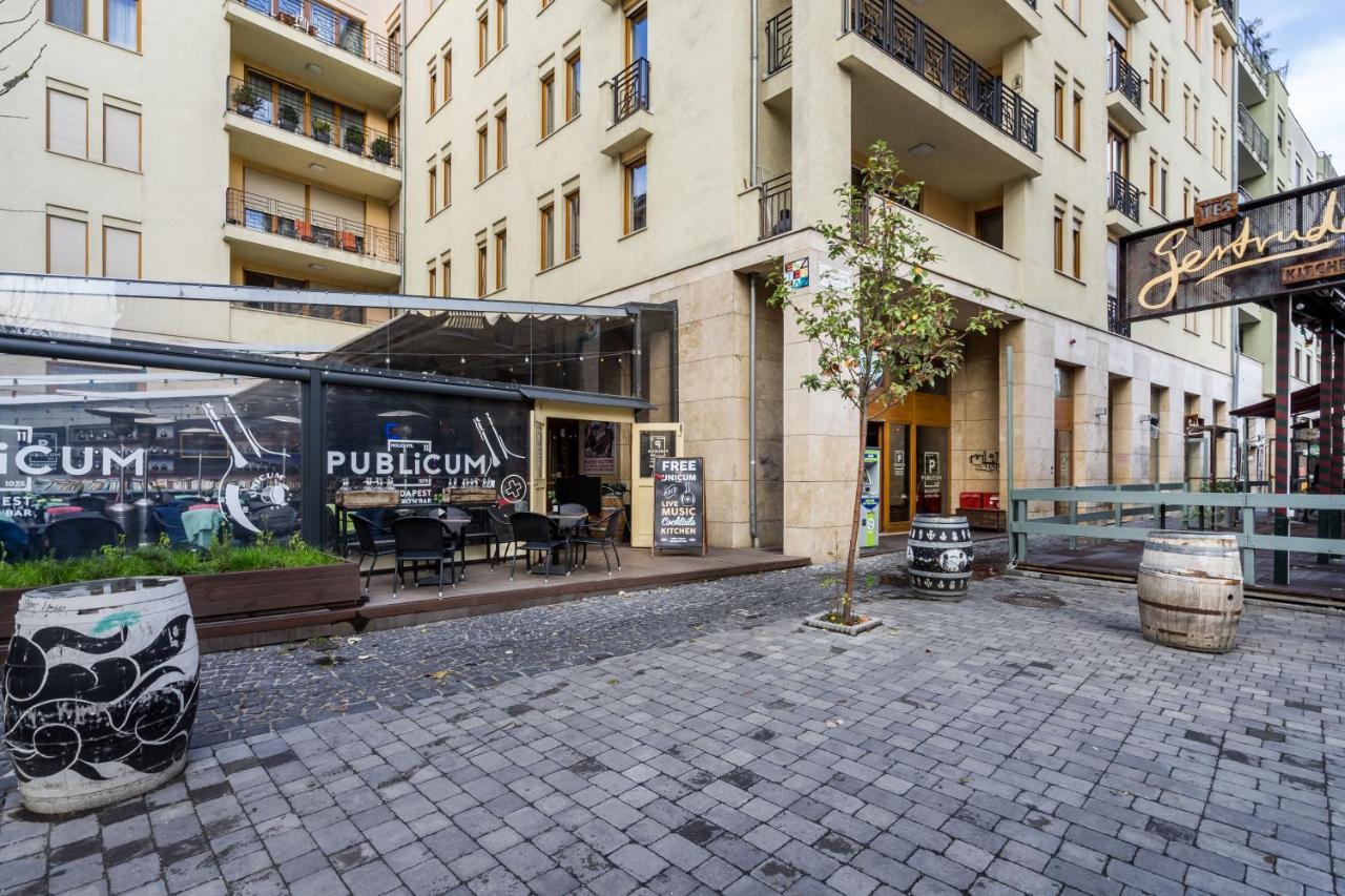 Bpr Timber Loft With Balcony Budapešť