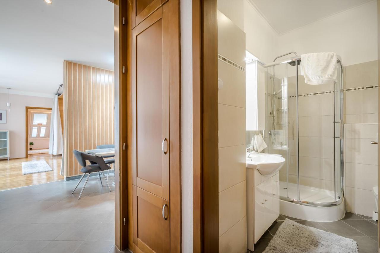 Bpr Timber Loft With Balcony Apartmán Budapešť